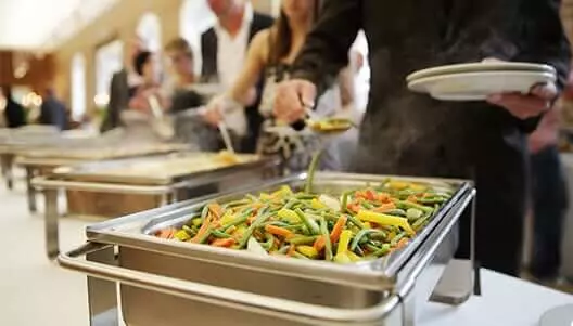 Como um aplicativo para restaurantes agiliza o atendimento e reduz o desperdício?