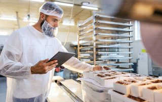 Normas e Eficiência: A escolha dos equipamentos para cozinhas industriais
