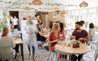Gestão de bares e restaurantes sem surpresas: como evitar falhas em dias cruciais